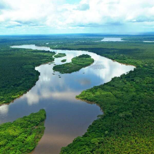 From the coast over the Andes to the Amazon